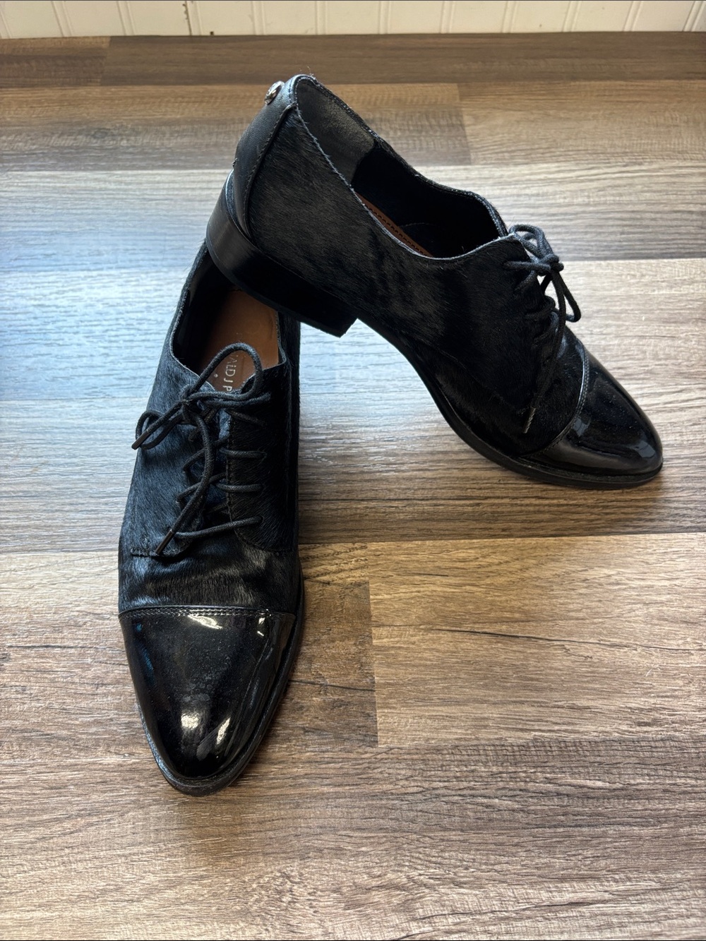 Donald J Pliner lace up Haircalf Oxford shoes